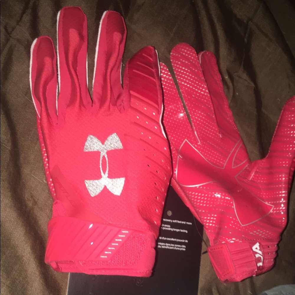 Under Armor football gloves